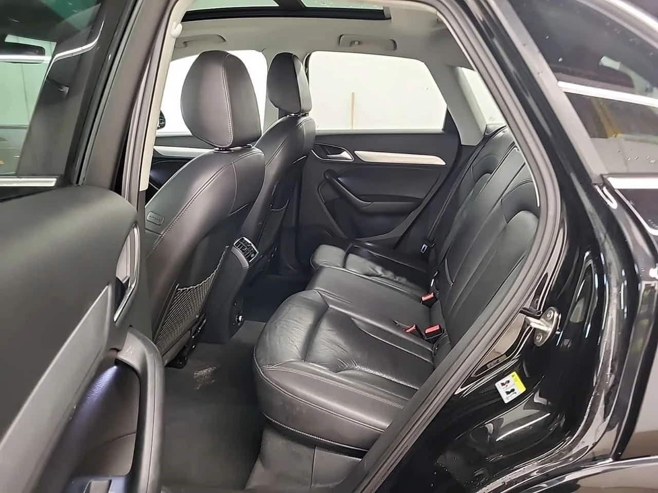 Audi Q3  PROGRESSIV| PANORAMA| 2 КЛЮЧА| CARFAX, снимка 13 - Автомобили и джипове - 53890042