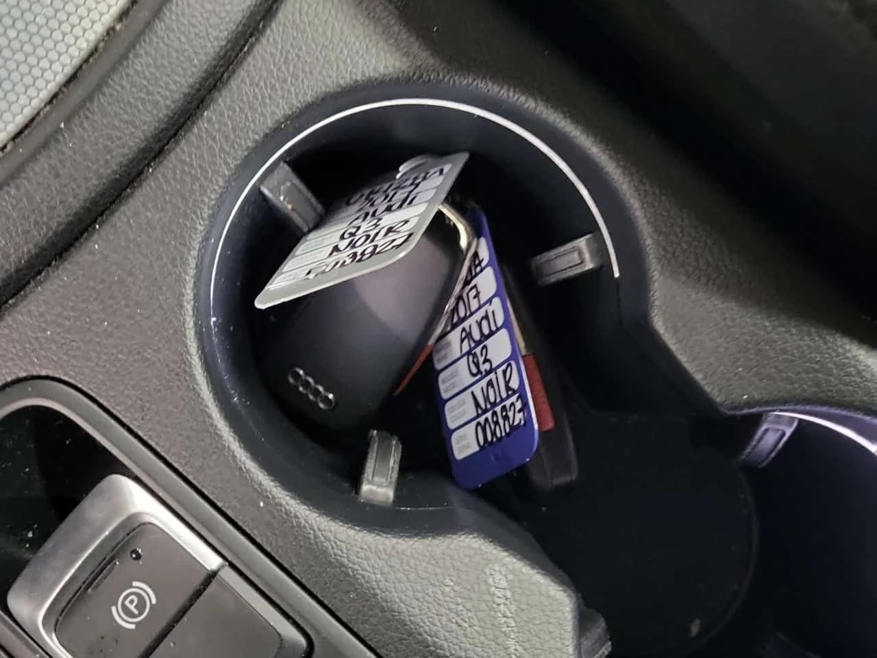 Audi Q3  PROGRESSIV| PANORAMA| 2 КЛЮЧА| CARFAX, снимка 17 - Автомобили и джипове - 53890042