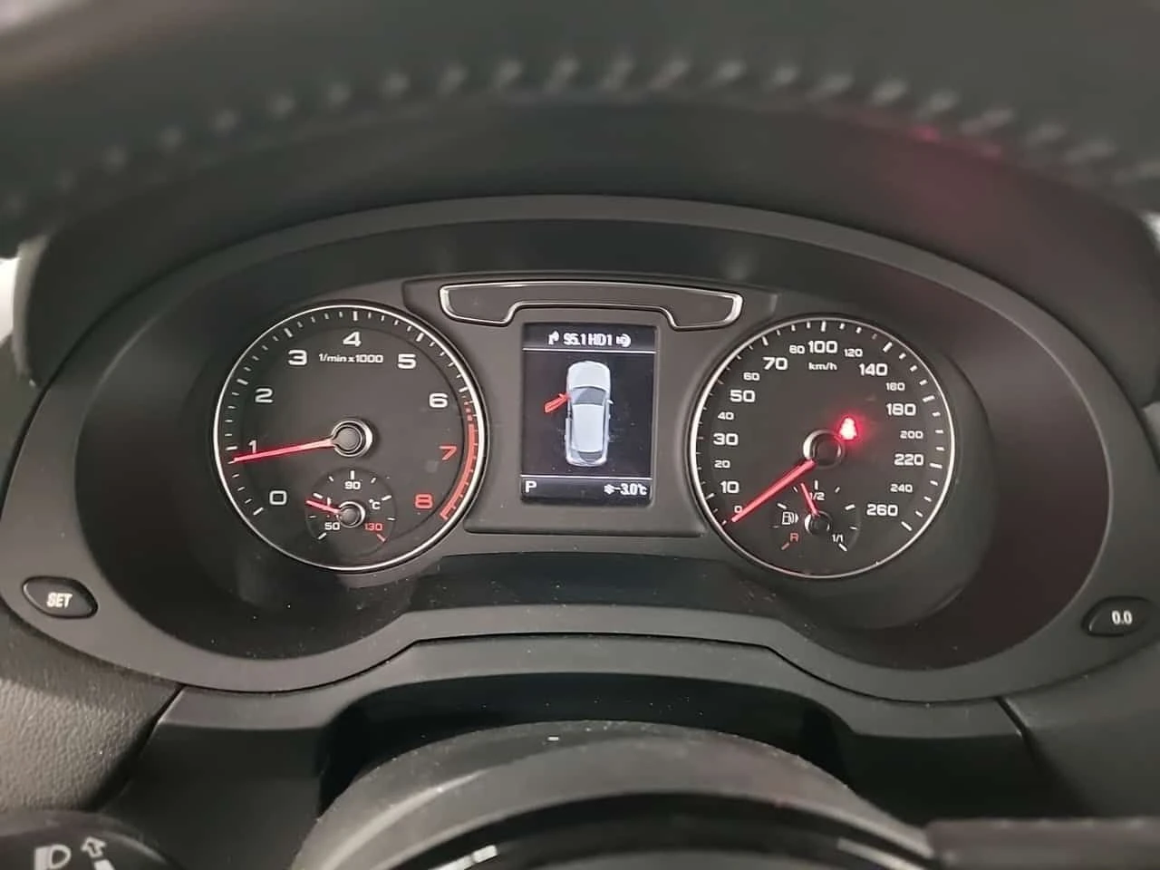 Audi Q3  PROGRESSIV| PANORAMA| 2 КЛЮЧА| CARFAX, снимка 11 - Автомобили и джипове - 53890042