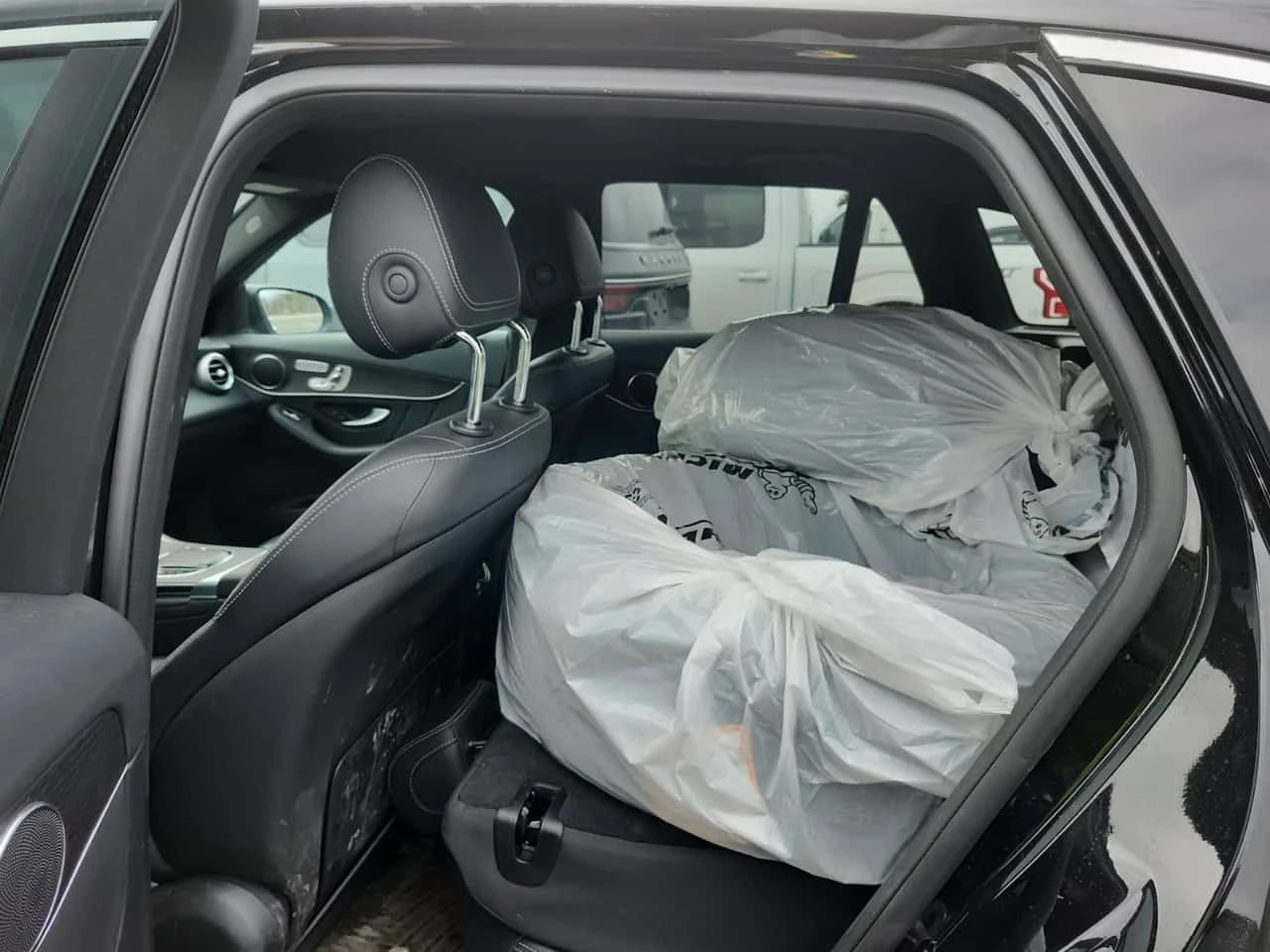 Mercedes-Benz GLC 300 PANORAMA| ПАМЕТ| 360 КАМЕРИ| CARFAX| , снимка 12 - Автомобили и джипове - 54084894