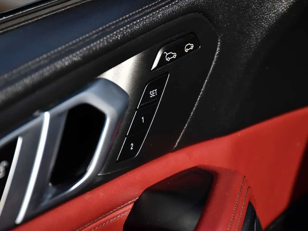 BMW X6 40i M-Sport * От BMW * Фиксирана цена* One owner *, снимка 13 - Автомобили и джипове - 54092962