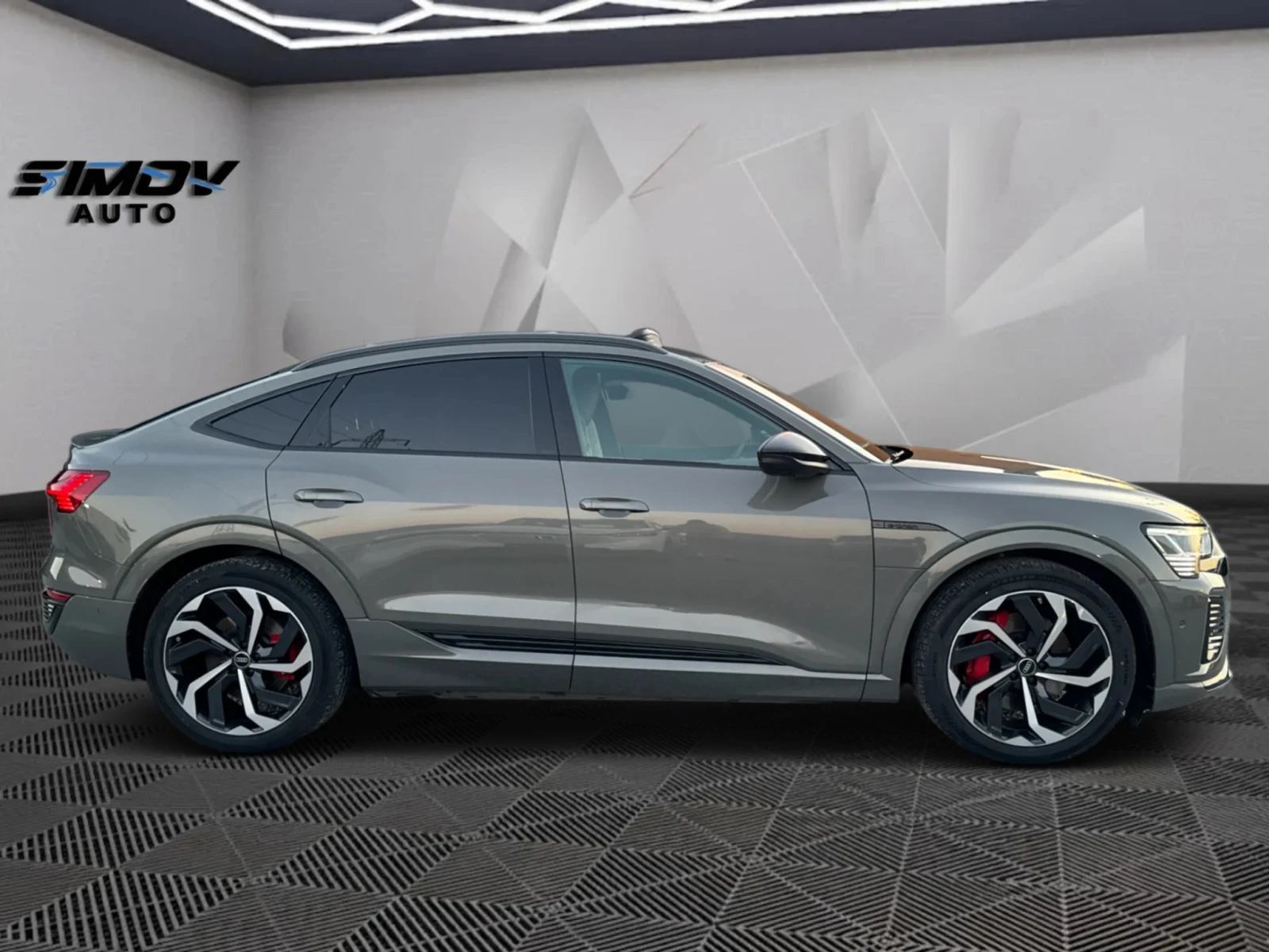 Audi Q8 E-TRON SPORTBACK S-LINE PLUS 114KWH 408КС. ПАНОРАМ, снимка 6 - Автомобили и джипове - 54704996