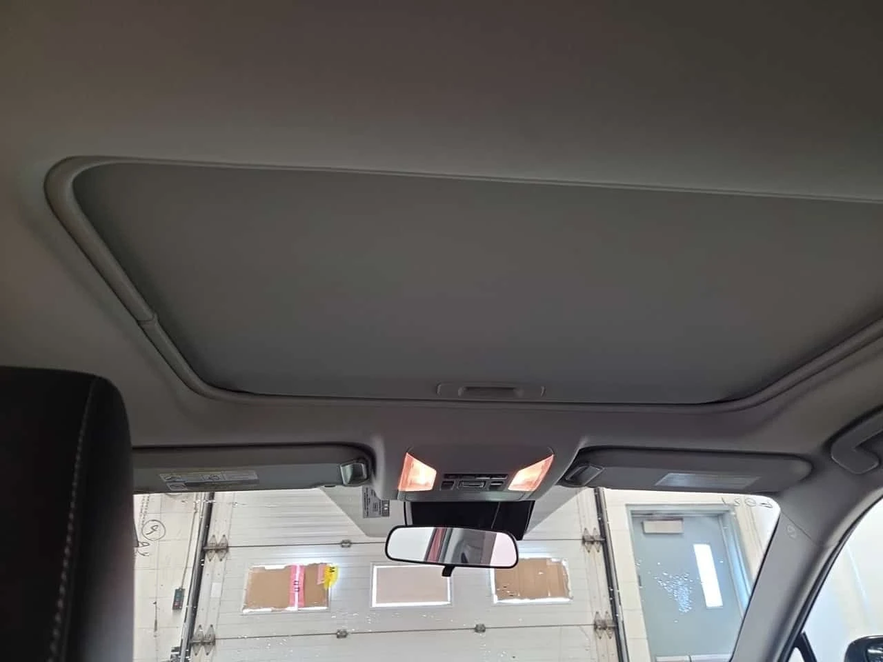 Toyota Rav4 XLE| LANE ASSIST| ПОДГРЕВИ| ПАНОРАМА| 2 КЛЮЧА| , снимка 13 - Автомобили и джипове - 54818416