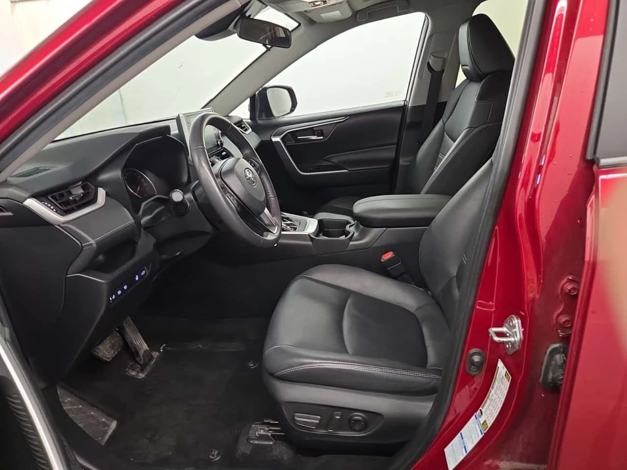 Toyota Rav4 XLE| LANE ASSIST| ПОДГРЕВИ| ПАНОРАМА| 2 КЛЮЧА| , снимка 9 - Автомобили и джипове - 54818416