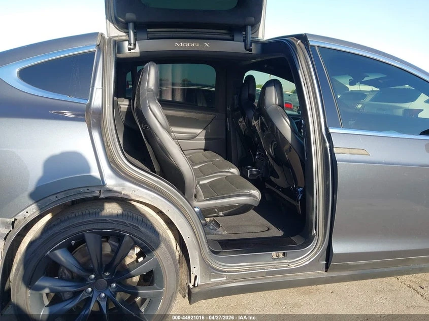 Tesla Model X 60D/70D/75D/90D, снимка 8 - Автомобили и джипове - 54906863
