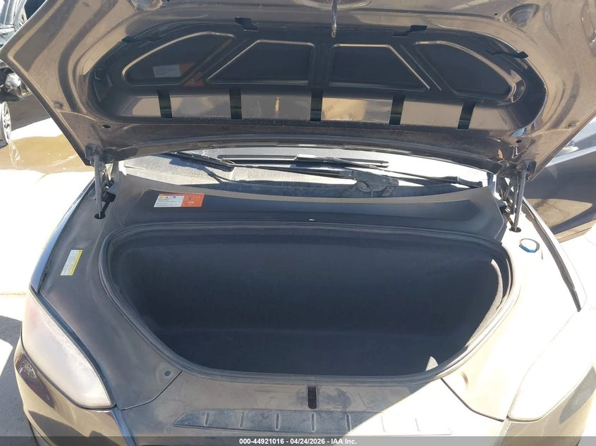 Tesla Model X 60D/70D/75D/90D, снимка 10 - Автомобили и джипове - 54906863