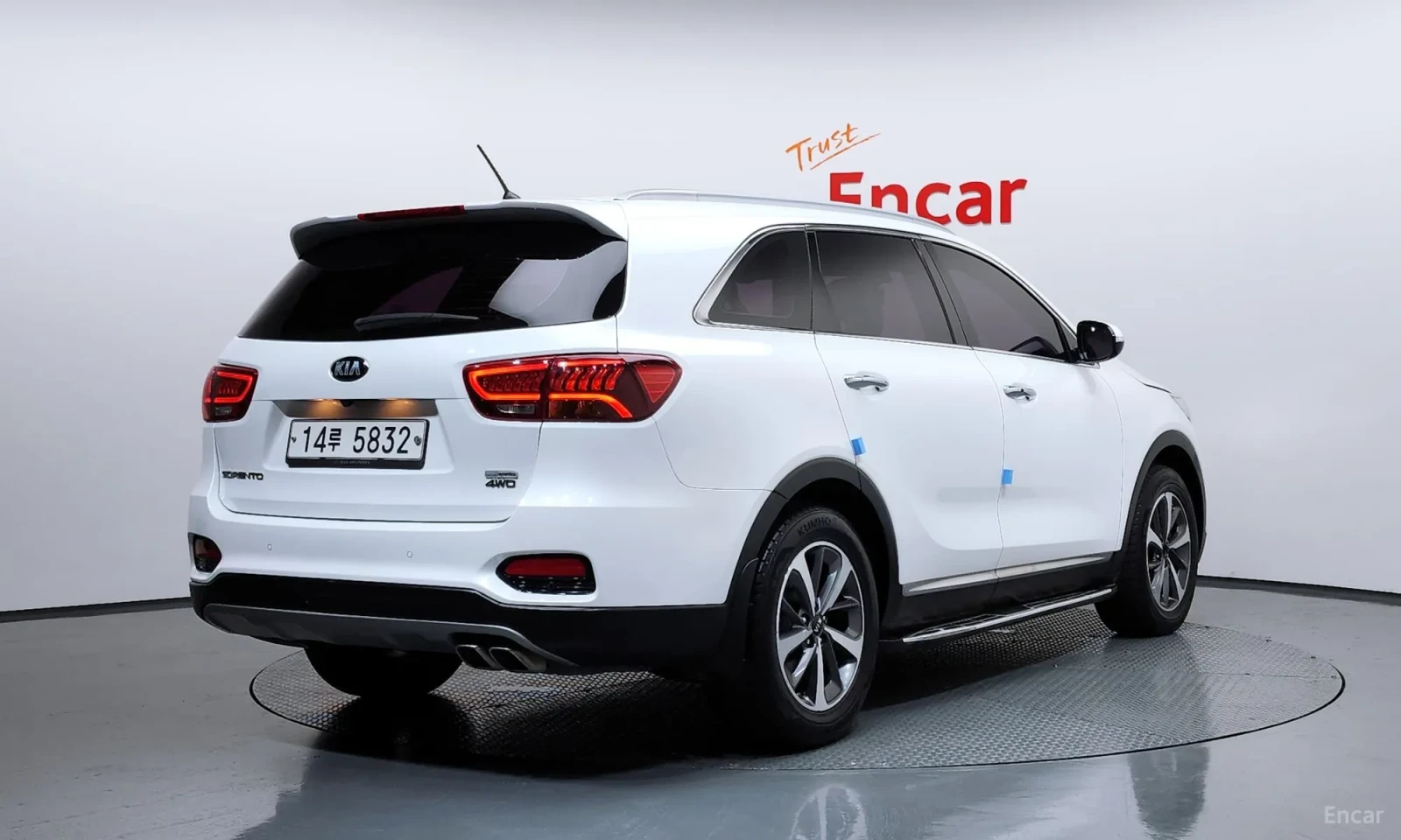 Kia Sorento 2.2 4WD\Фейслифт\Топ цена, снимка 2 - Автомобили и джипове - 55584691