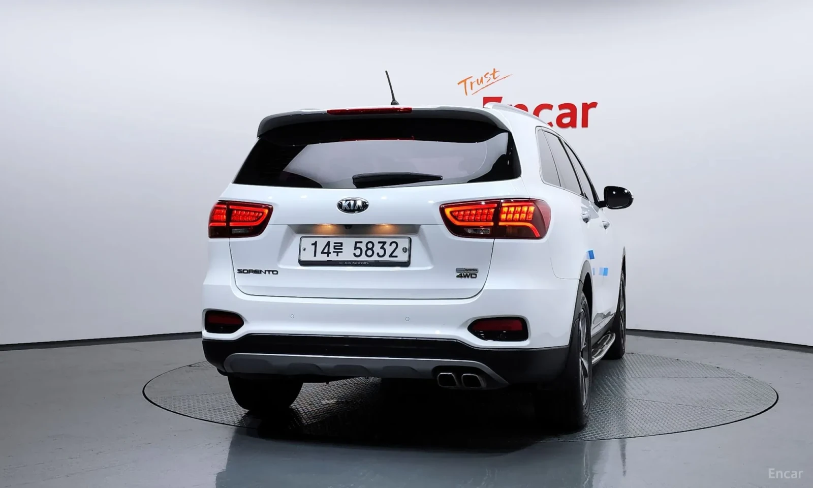 Kia Sorento 2.2 4WD\Фейслифт\Топ цена, снимка 4 - Автомобили и джипове - 55584691