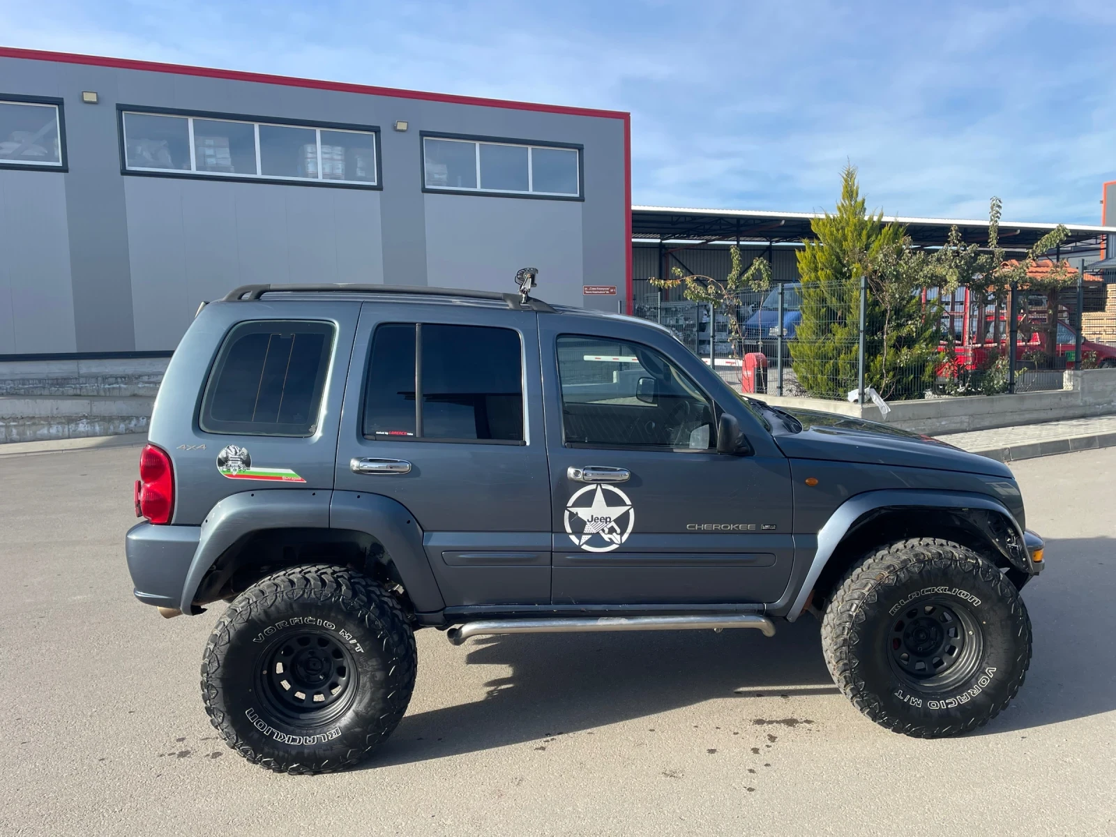 Jeep Cherokee 3.7 V6, снимка 5 - Автомобили и джипове - 56085126