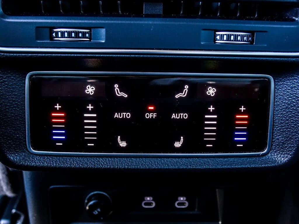 Audi Q7 55TFSI* BLACK OPTIC* BANG&OLUFSEN* 360* ������ ��� | Mobile.bg � ����������� 17