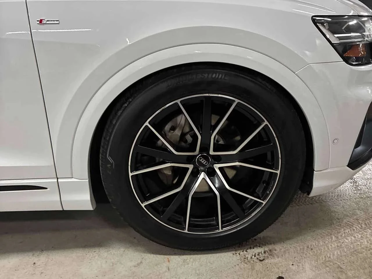 Audi Q8, снимка 6 - Автомобили и джипове - 56717157