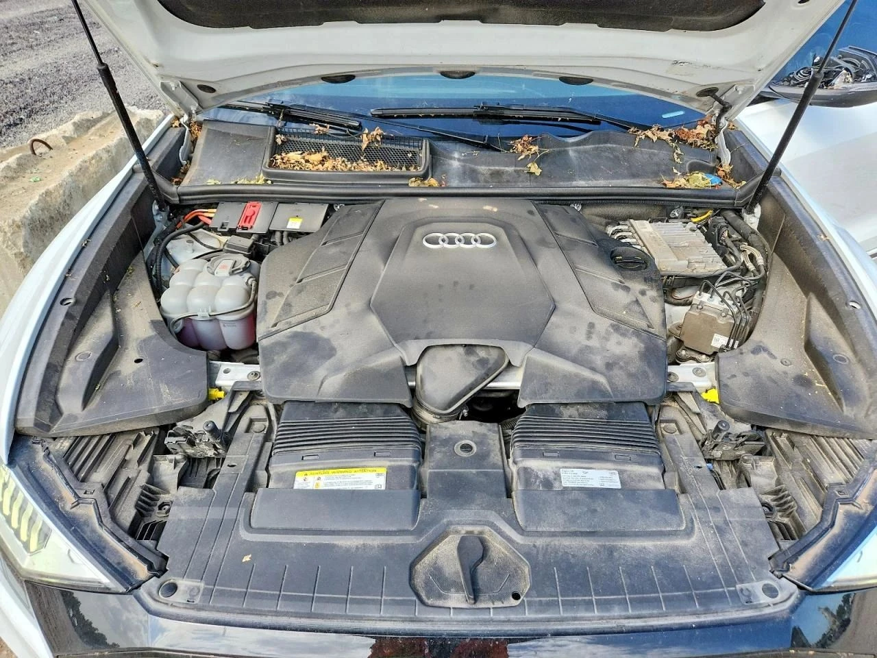 Audi Q8, снимка 12 - Автомобили и джипове - 56723247