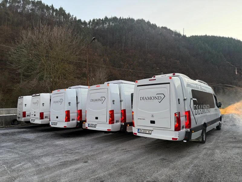 VW Crafter 20 места, снимка 13 - Бусове и автобуси - 53158377