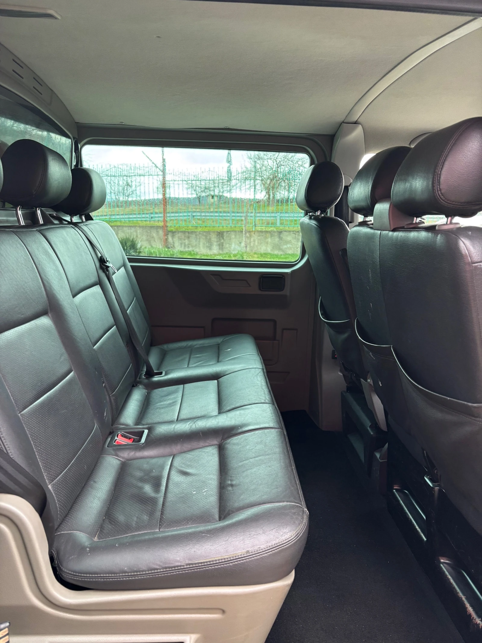 VW Transporter КОЖА/КАМЕРА/КЛИМАТИК/НАВИГАЦИЯ, снимка 7 - Бусове и автобуси - 53936315