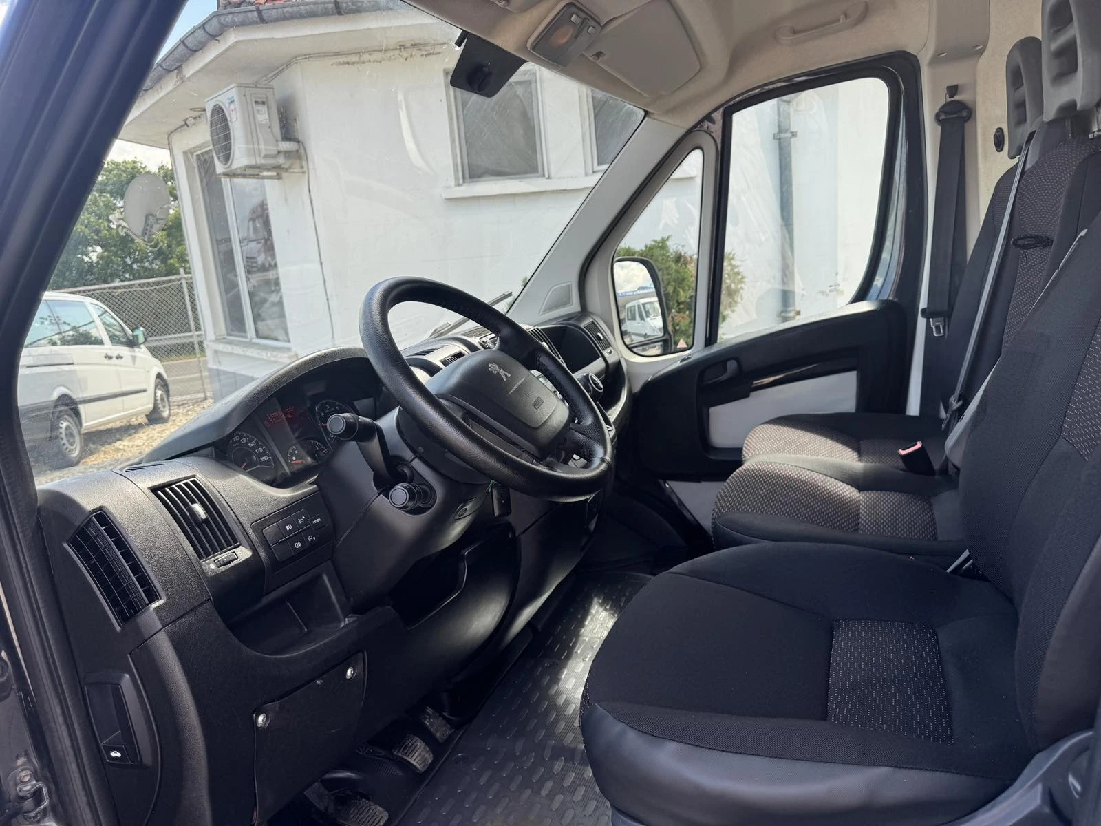 Peugeot Boxer 2.2HDI KLIMA, снимка 16 - Бусове и автобуси - 54971563