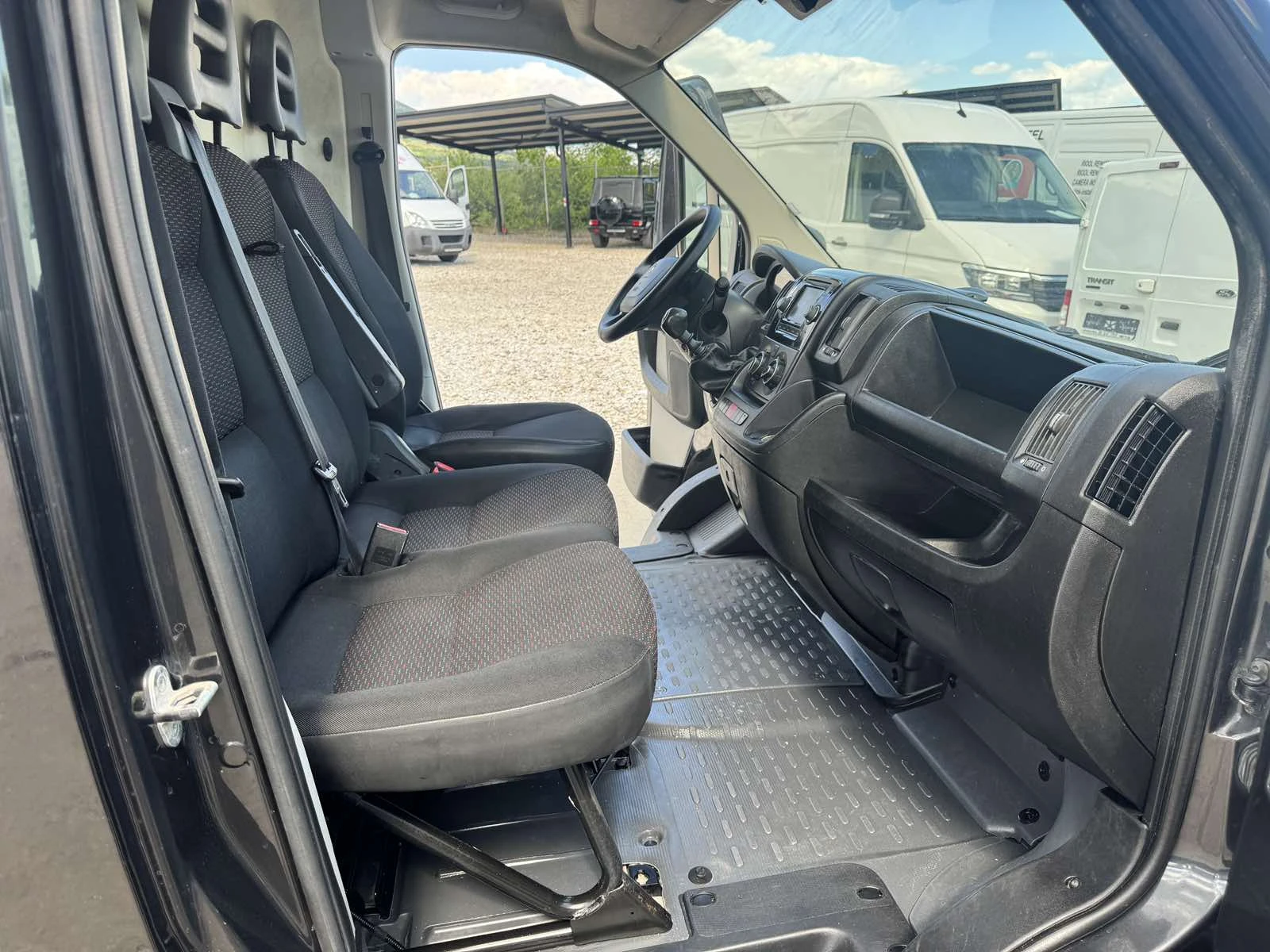 Peugeot Boxer 2.2HDI KLIMA, снимка 9 - Бусове и автобуси - 54971563