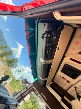 Man Tgx 18.510 Е6D SPECIAL INTERIOR, снимка 12