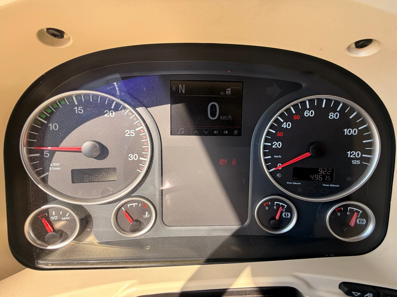 Man Tgx 18.510 Е6D SPECIAL INTERIOR, снимка 16 - Камиони - 54864191