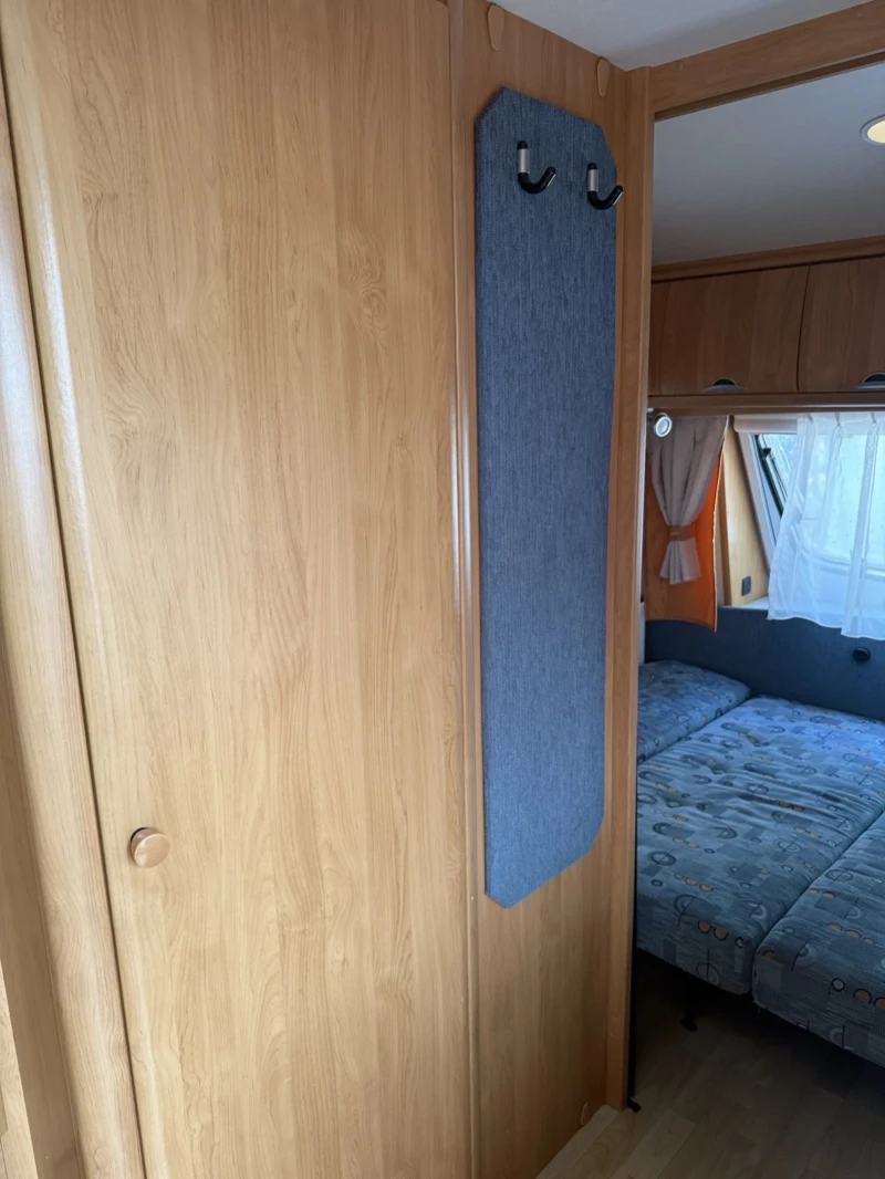 Каравана Hobby Excellent easy 450, снимка 10 - Каравани и кемпери - 51652678