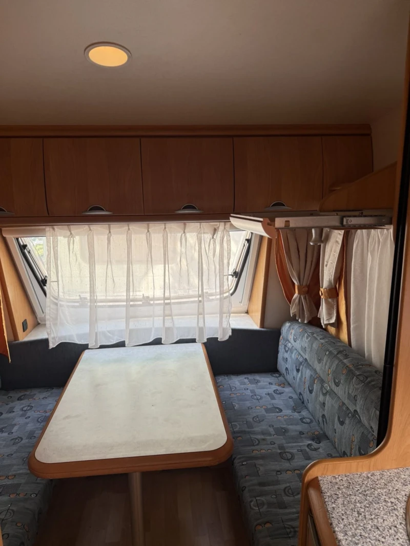 Каравана Hobby Excellent easy 450, снимка 14 - Каравани и кемпери - 51652678