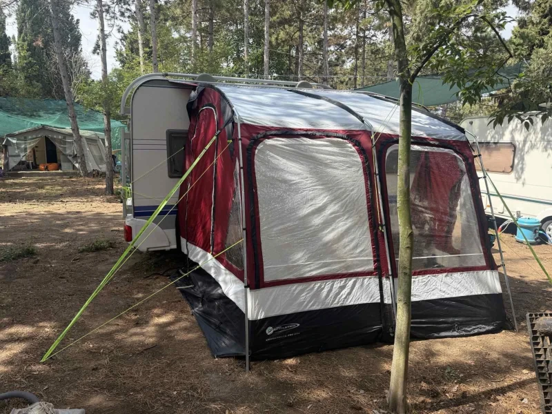 Каравана Hobby Excellent easy 450, снимка 7 - Каравани и кемпери - 51652678