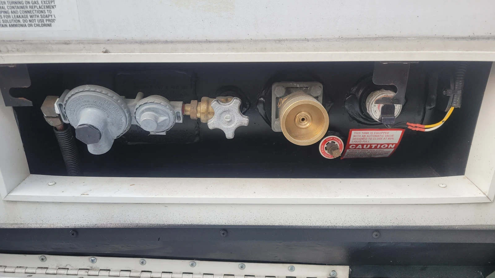 Кемпер VW T4 Rialta Winnebago, снимка 4 - Каравани и кемпери - 54115914