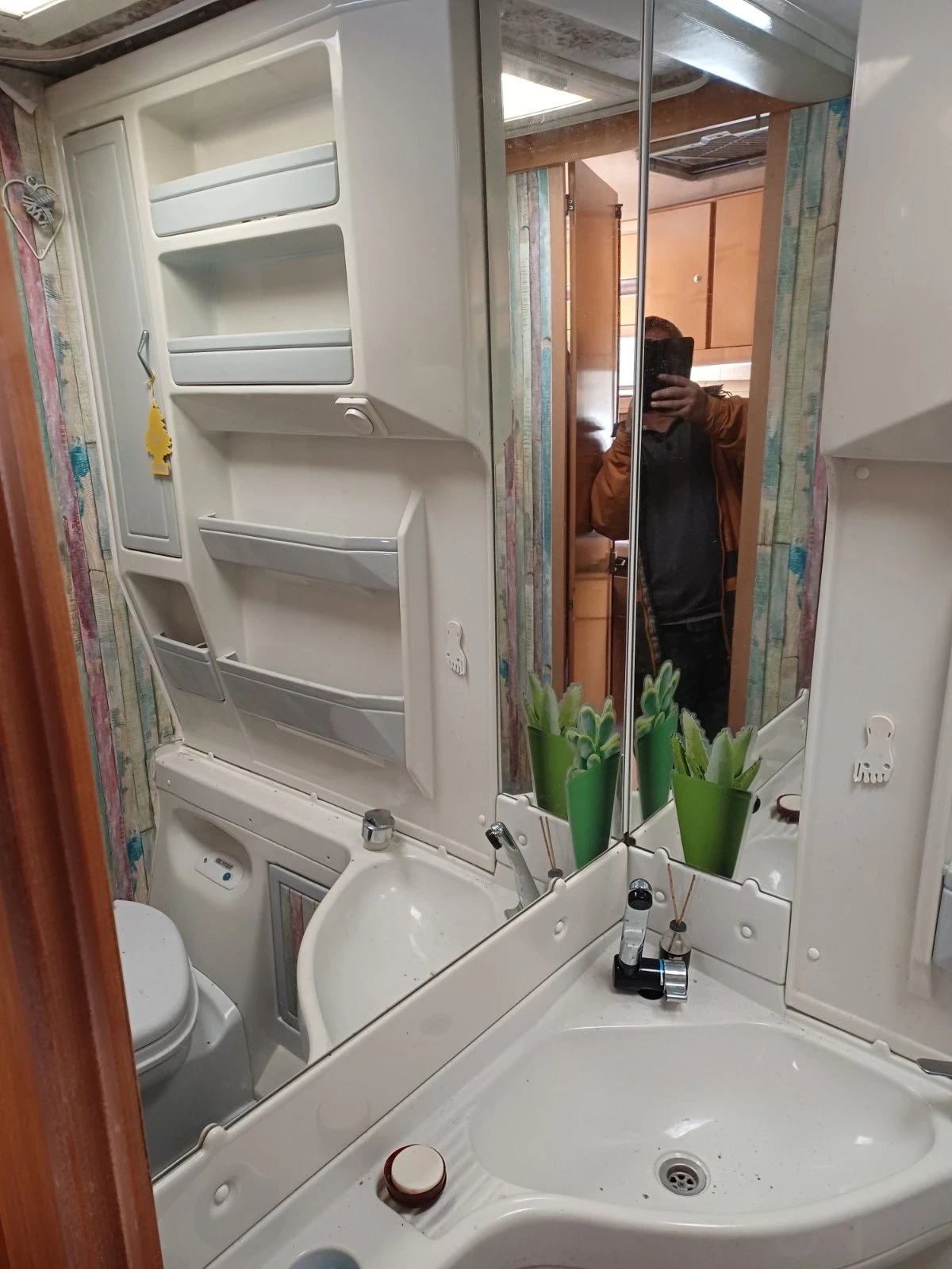 Каравана Wilk BlueStar, снимка 13 - Каравани и кемпери - 54150272