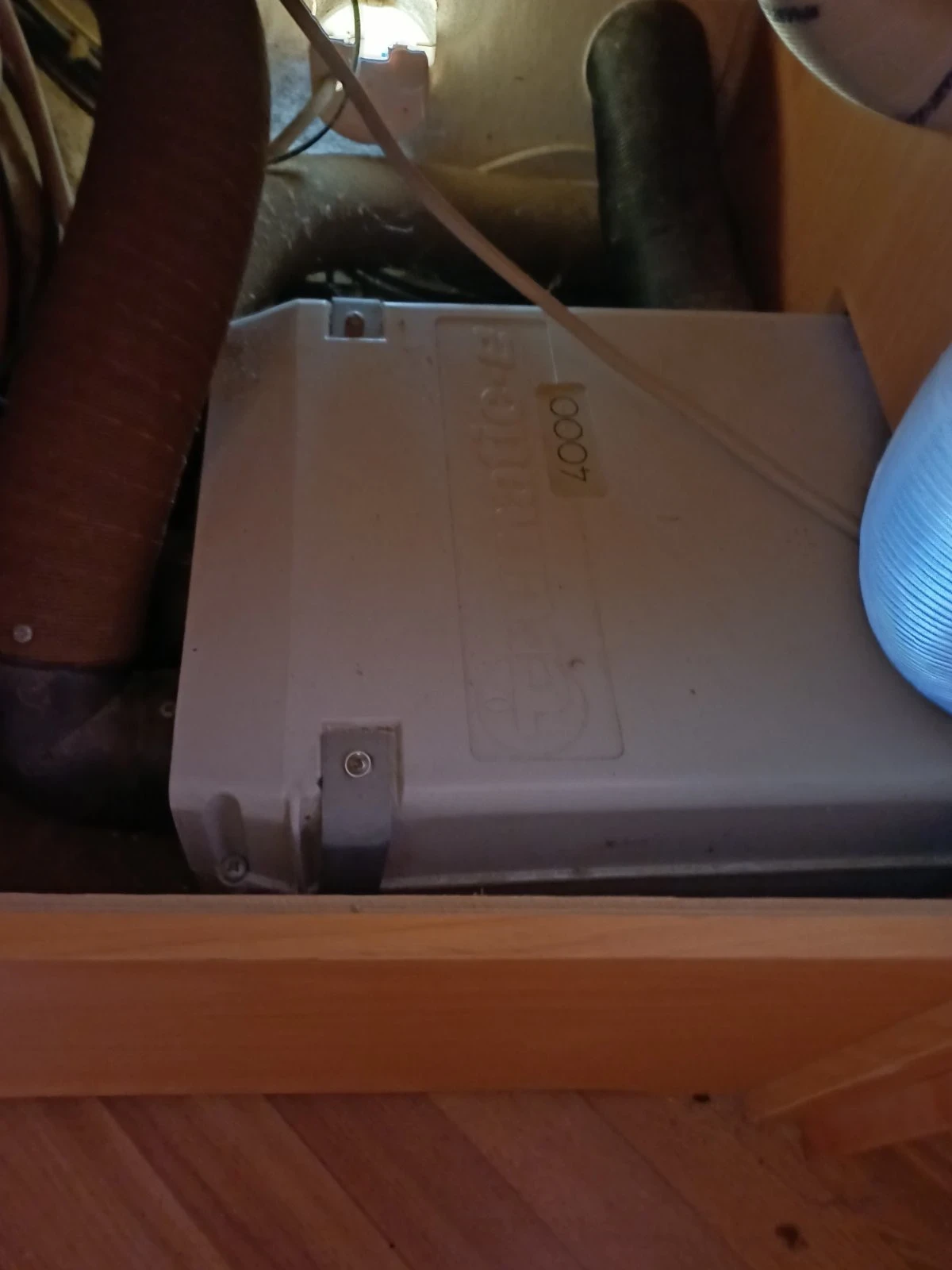 Каравана Wilk BlueStar, снимка 8 - Каравани и кемпери - 54150272