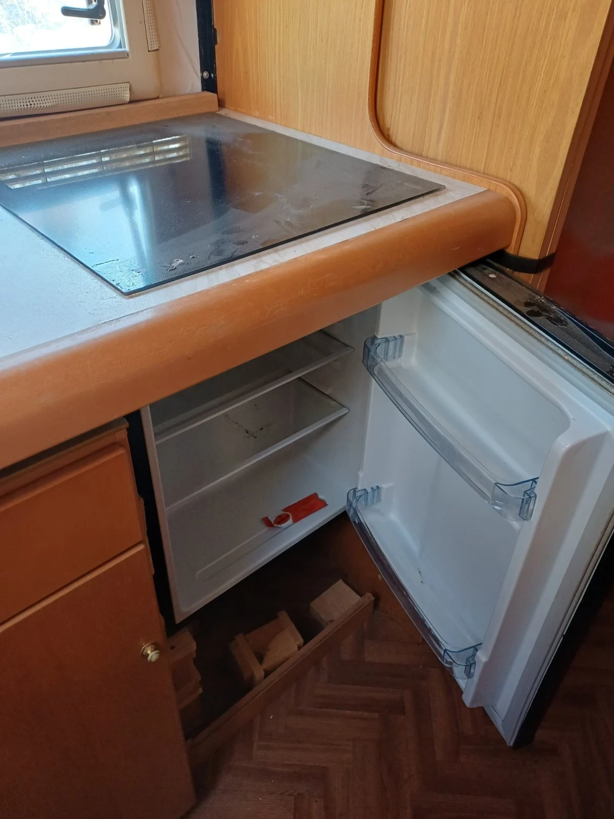 Каравана Wilk BlueStar, снимка 9 - Каравани и кемпери - 54150272