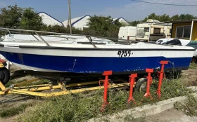 Лодка Собствено производство 4 такта  suzuki с колесар, снимка 1