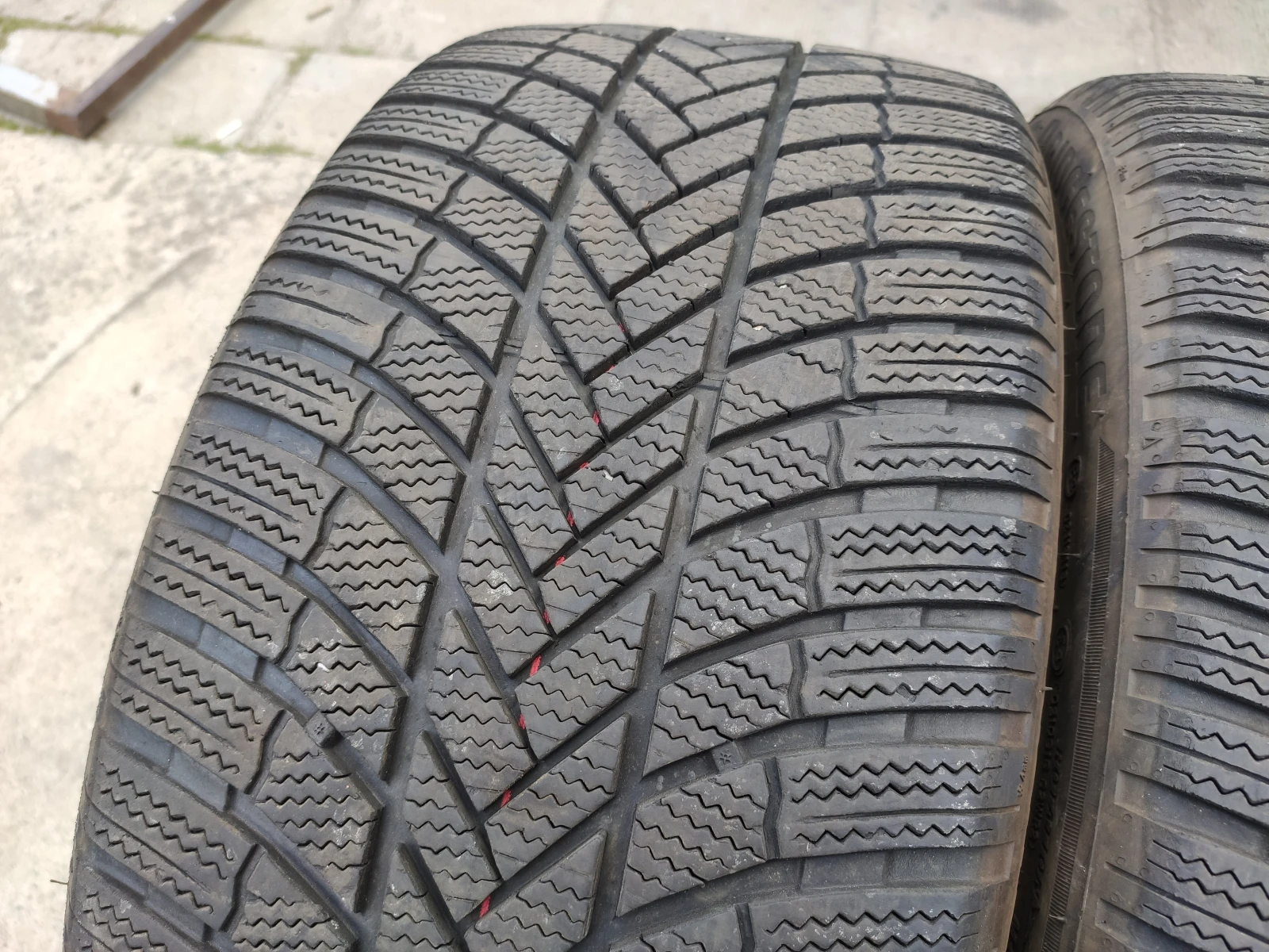  245/40R19 | Mobile.bg   1