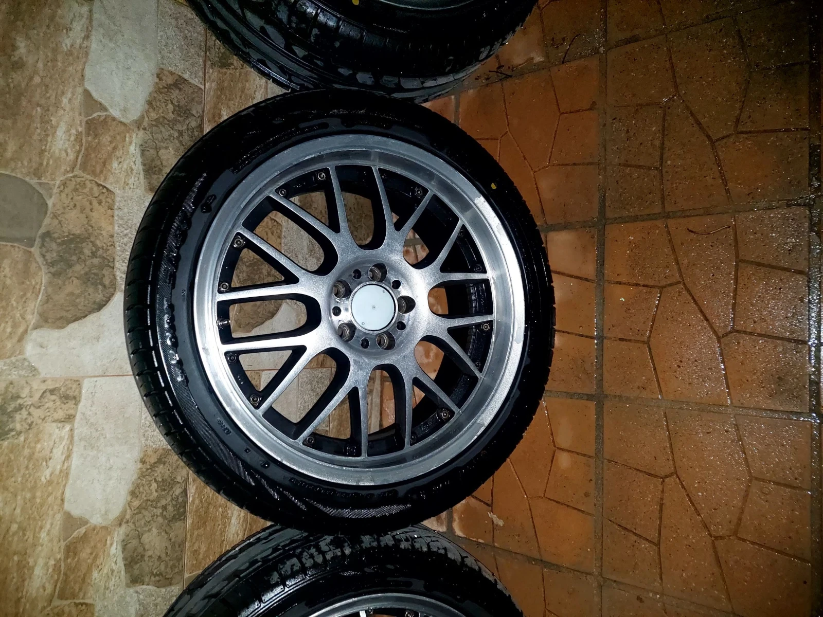    245/45R18 | Mobile.bg   7