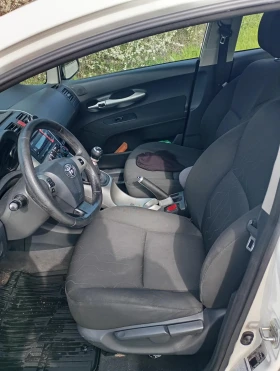 Toyota Auris, снимка 7