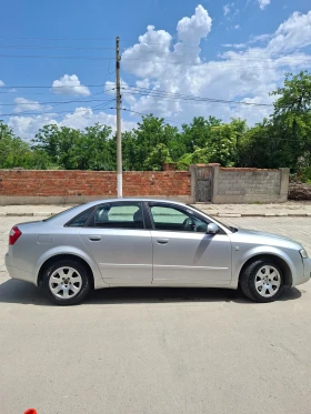 Audi A4 2.0 Бензин, снимка 4