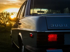 Mercedes-Benz 115 300D, снимка 4