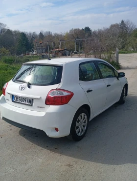 Toyota Auris - 5000 € / 9779.15 лв. - 93062623 6