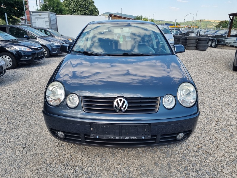 VW Polo 1.2 Бензин 55кс. Климатик 94000 Реални километри, снимка 8 - Автомобили и джипове - 46527639