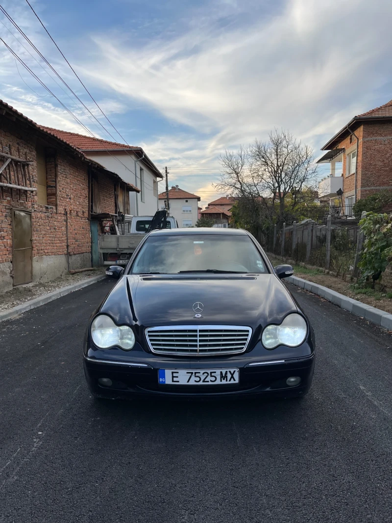 Mercedes-Benz C 200 2.0 kompressor, снимка 1 - Автомобили и джипове - 47624260