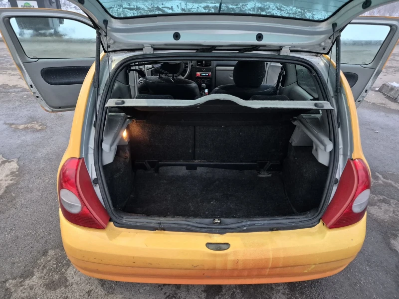 Renault Clio 1.5 DCI, снимка 8 - Автомобили и джипове - 48743240