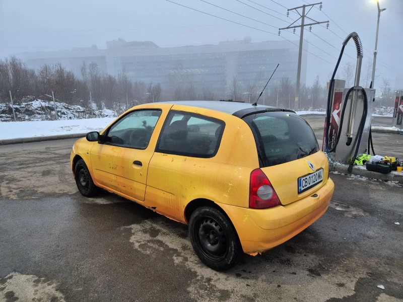 Renault Clio 1.5 DCI, снимка 3 - Автомобили и джипове - 48743240