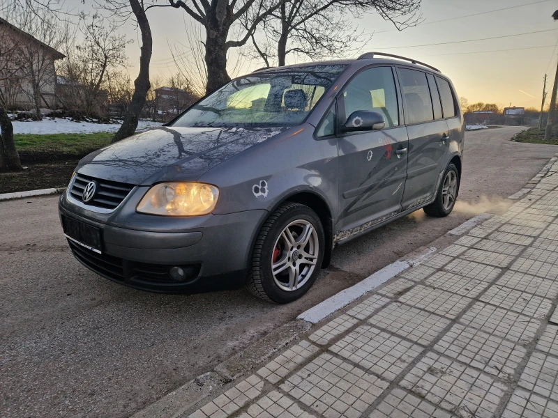 VW Touran 1.9 TDI 6+ 1, снимка 1 - Автомобили и джипове - 48744664