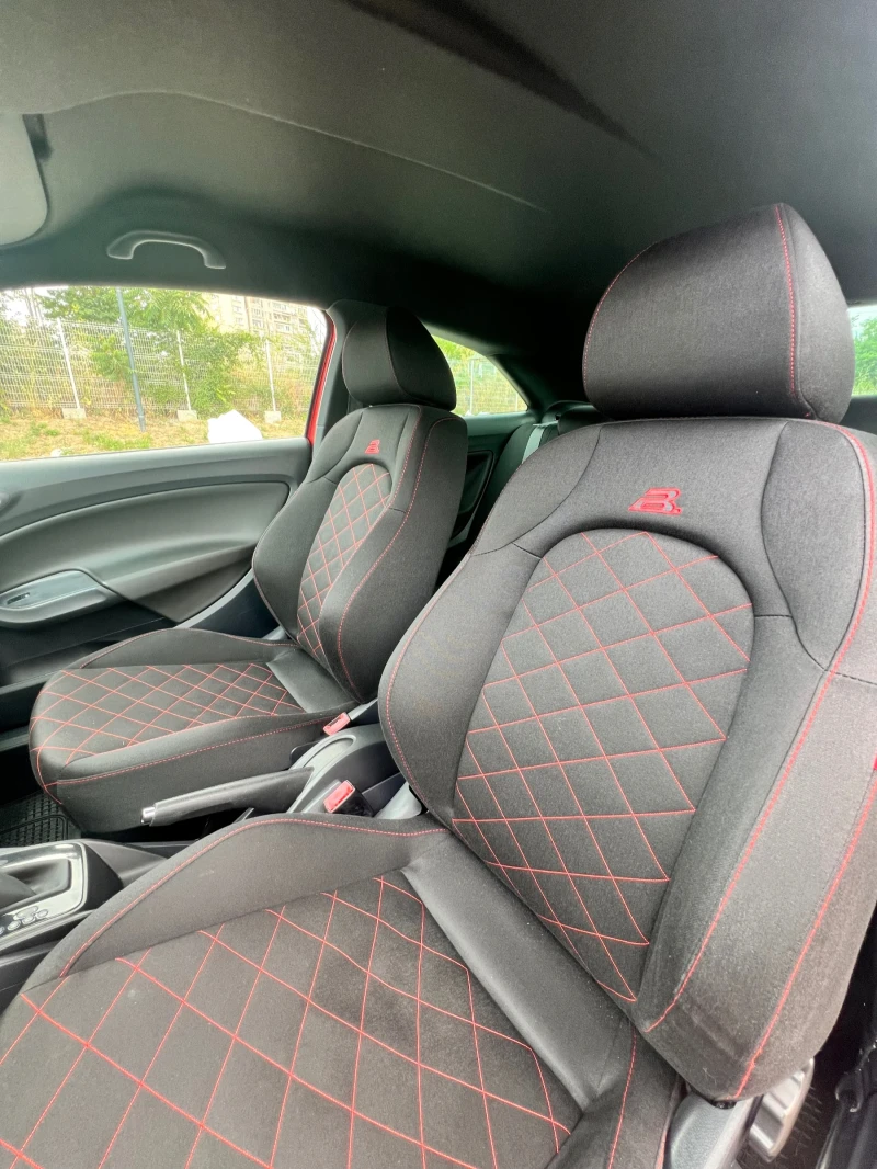 Seat Ibiza CUPRA Bocanegra 1.4 TSI 180кс, снимка 8 - Автомобили и джипове - 52487675