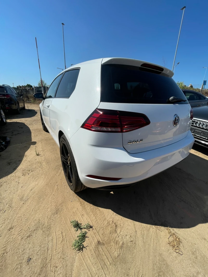 VW Golf 1.6TDI-115к.с., снимка 16 - Автомобили и джипове - 51324214