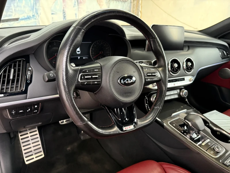 Kia Stinger GT, снимка 13 - Автомобили и джипове - 52338209