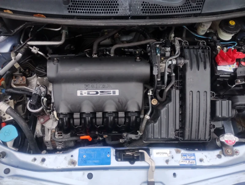 Honda Jazz 1.3i, снимка 6 - Автомобили и джипове - 52313590