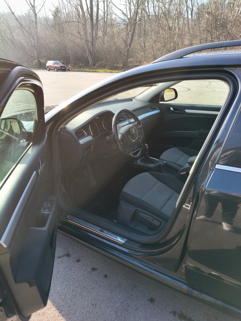 Skoda Superb, снимка 9 - Автомобили и джипове - 52848963