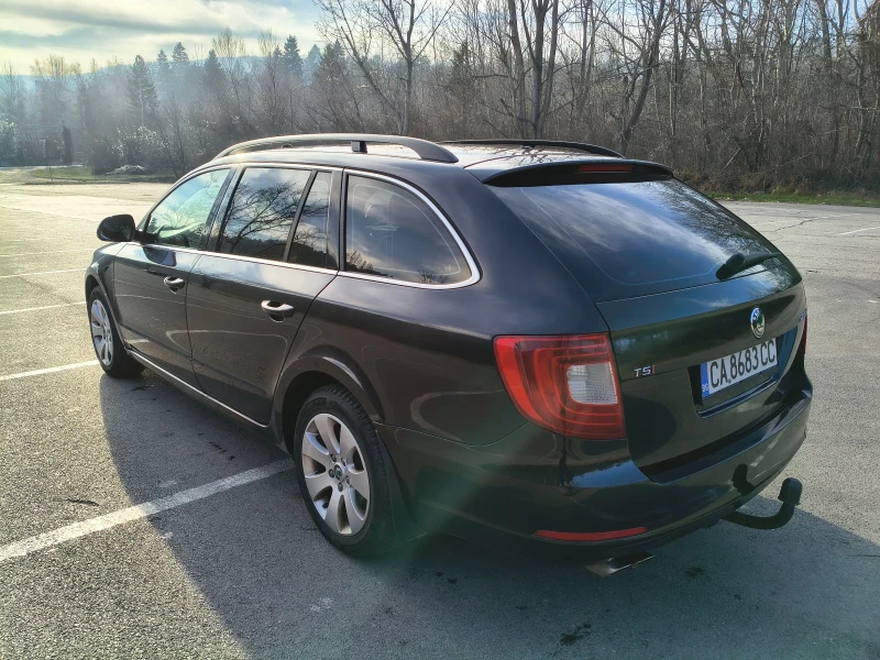 Skoda Superb, снимка 6 - Автомобили и джипове - 52848963