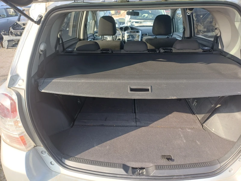 Toyota Verso 1.6d4d-112кс.-НА ЧАСТИ, снимка 4 - Автомобили и джипове - 52877406