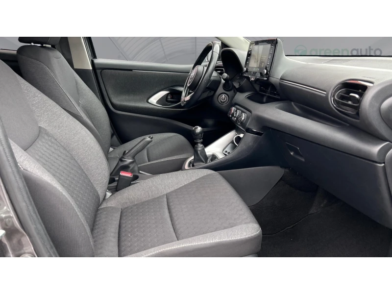 Toyota Yaris 1.5i M/T, Месечна вноска от 176  , снимка 9 - Автомобили и джипове - 53106371