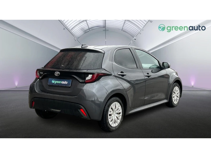 Toyota Yaris 1.5i M/T, Месечна вноска от 176  , снимка 7 - Автомобили и джипове - 53106371